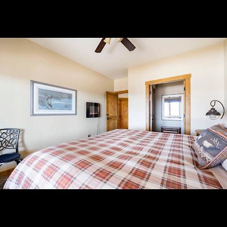 Villa Heart West Haven Priddis Esterno foto